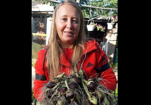 Магаданка Ирина Колчакова поделилась рецептами семейных блюд из лука