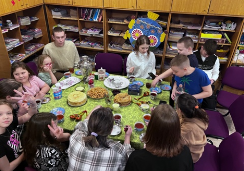 Масленицу встречаем, в библиотеку приглашаем!