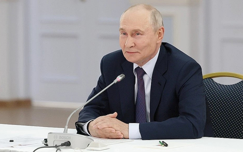 Владимир Путин принял приглашение посетить Магадан к юбилею города.