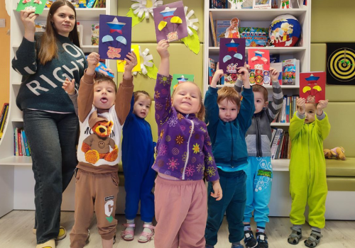 Открытки с любовью. Как малыши из Ягодного поддерживают наших солдат