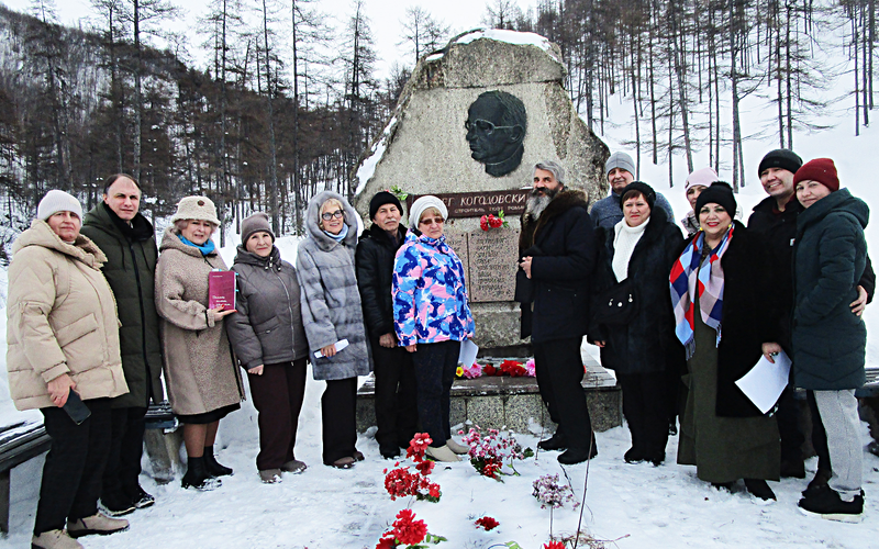 Стихов и музыки пленительные звуки