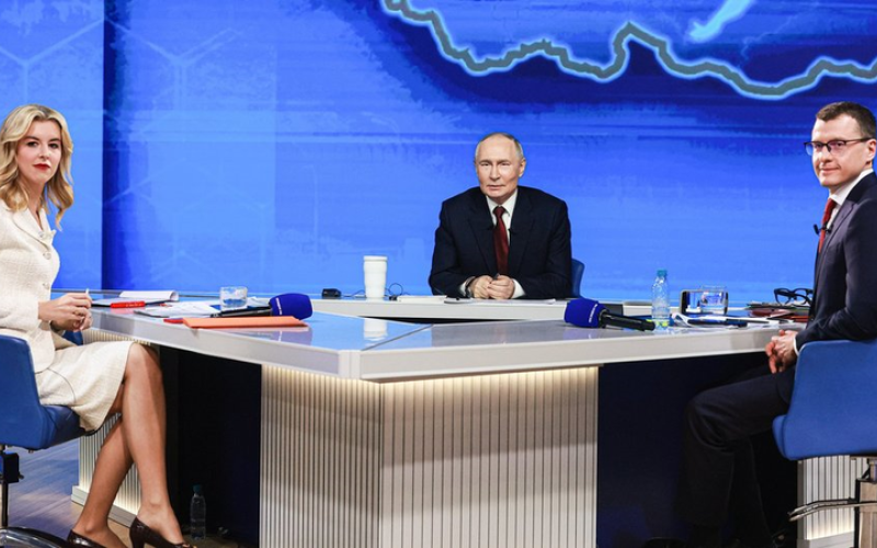 Глава Ягоднинского округа в социальных сетях