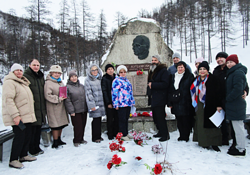 Стихов и музыки пленительные звуки